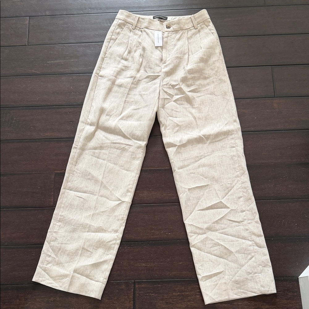Banana Republic Light Tan linen pleated Dress Pants